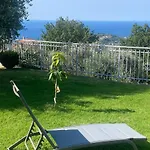 Vakantiehuis Casa Vista Mare - Superb Garden And Parking Included *