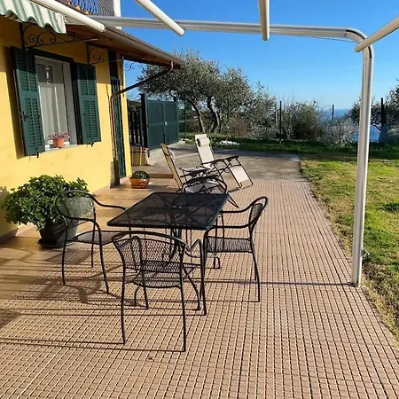 Casa Vista Mare - Superb Garden And Parking Included Imperia