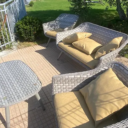 Semesterbostad Casa Vista Mare - Superb Garden And Parking Included