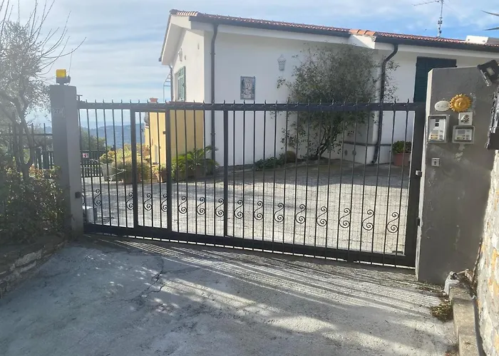 Casa Vista Mare - Superb Garden And Parking Included *