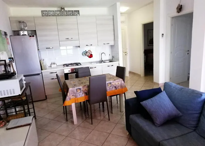 Casa Vista Mare - Superb Garden And Parking Included