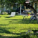 Casa Vista Mare - Superb Garden And Parking Included