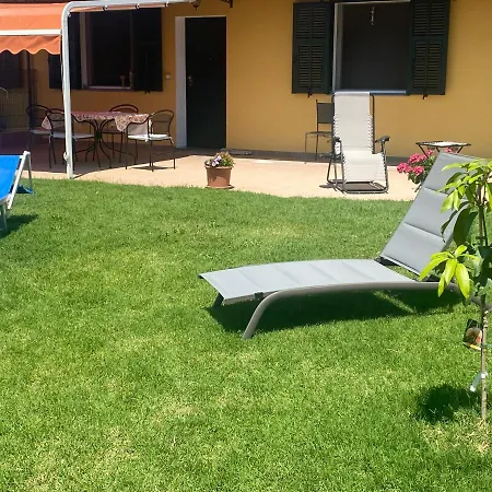 Casa Vista Mare - Superb Garden And Parking Included Nyaraló Imperia
