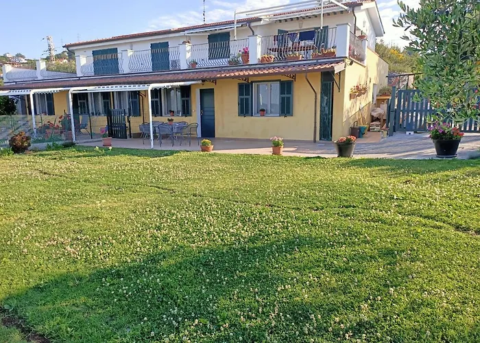 Holiday home Casa Vista Mare - Superb Garden And Parking Included