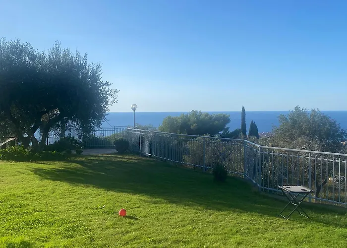 Casa Vista Mare - Superb Garden And Parking Included Semesterbostad *