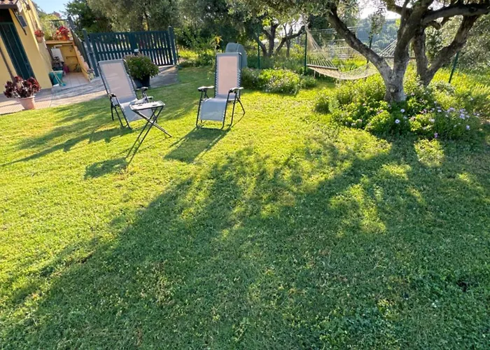 Semesterbostad Casa Vista Mare - Superb Garden And Parking Included Imperia