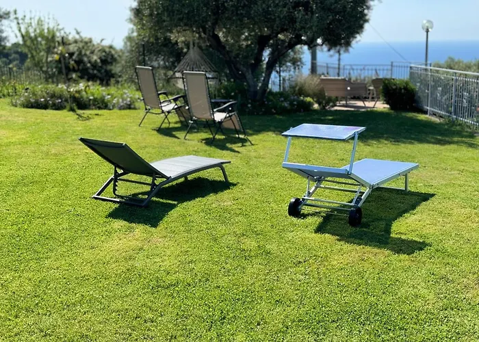 Casa Vista Mare - Superb Garden And Parking Included Holiday home *